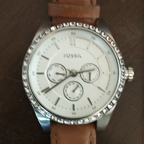 Fossil Women's Leather  Watch - Picture 3 of 5